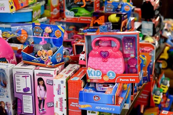 У столиці та передмісті викрили схему з “липовими” чеками в мережі магазинів дитячих іграшок