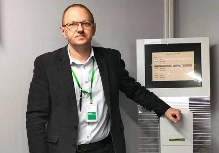 Корупційний хаос у ТСЦ Кам’янського: тіньові «бігунки», хабарі й відсутність доступу для людей з інвалідністю