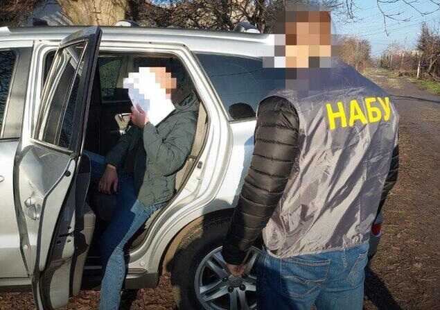 Донецькі чиновники присвоїли понад 140 мільйонів гривень на ремонті опалення та водопостачання в розпал війни