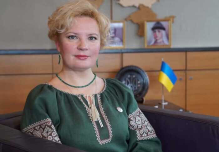 Експосол України у Фінляндії Ольга Діброва за день придбала елітну квартиру в центрі Києва за заниженою ціною та позичила тещі 2,6 мільйона гривень