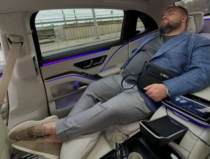 Син фігуранта перевірки НАЗК: депутат Хмельницької райради Кізляр задекларував люкс, крипту і Maybach