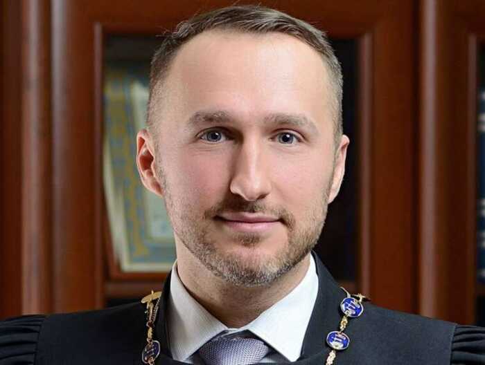 Люксові Lexus і будинок за мільйони при доходах лікаря: як ГРД виявила сумнівні статки сестри судді Дмитра Мовчана