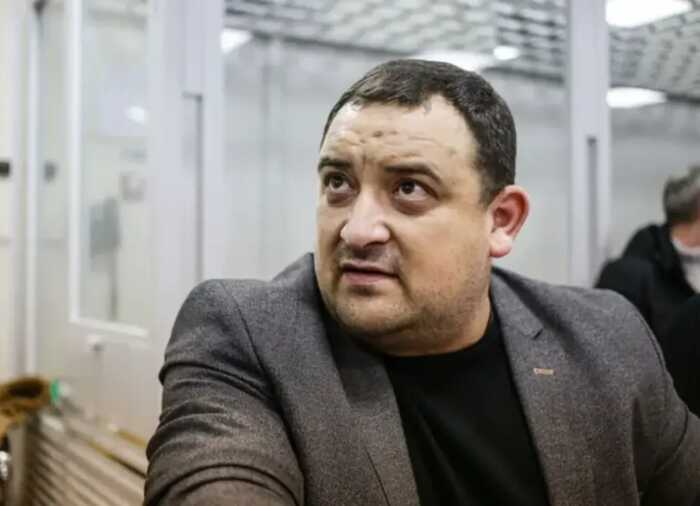 Піймали з хабарем у півмільйона — відпустили з усмішкою: як “слуга народу” Сергій Кузьміних перехитрив антикорупційну систему