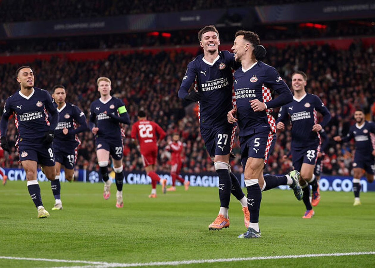 ПСВ обіграв Ліверпуль у ЛЧ на Енфілді з рекордом