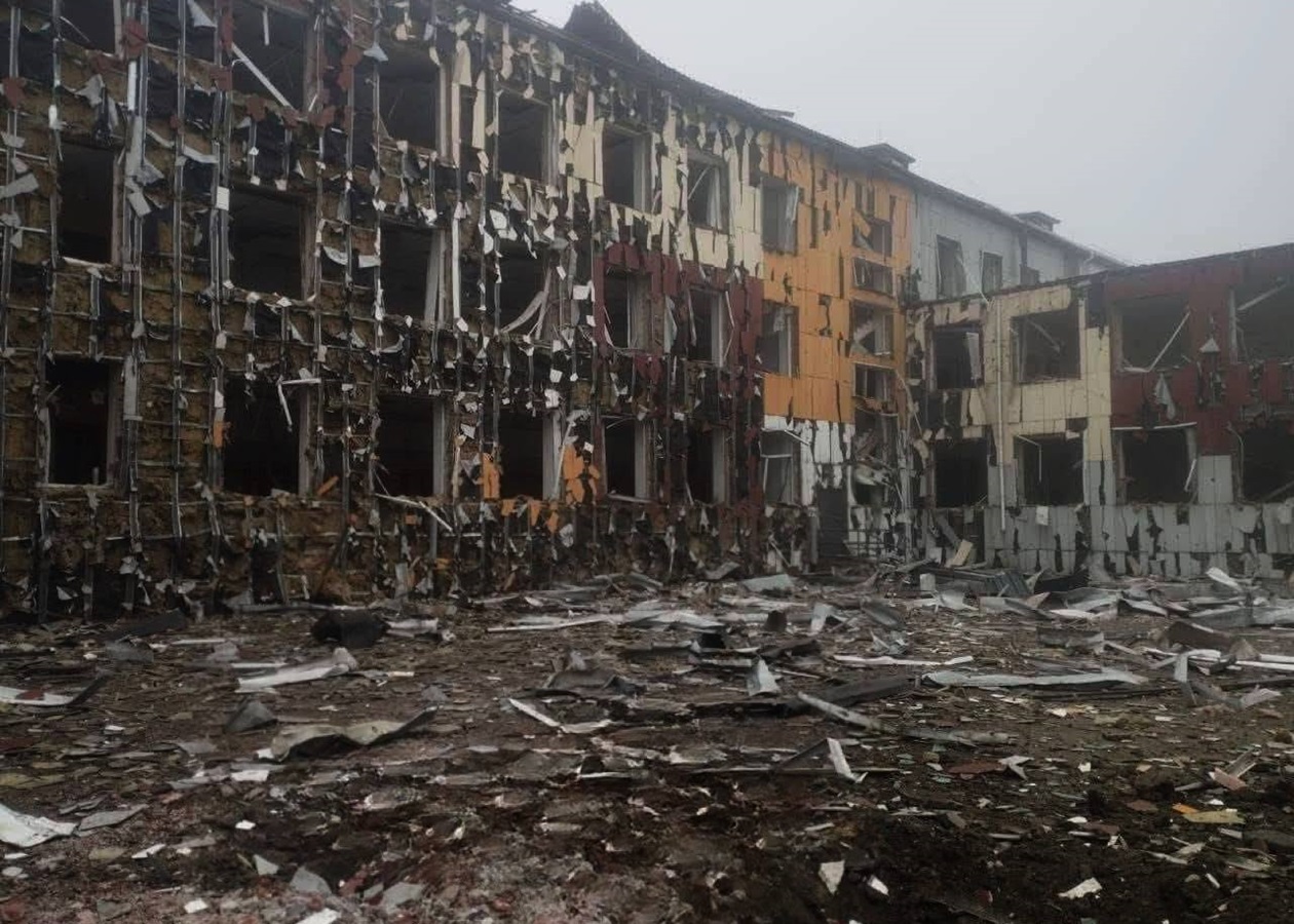 На Дніпропетровщині російська авіабомба зруйнувала школу