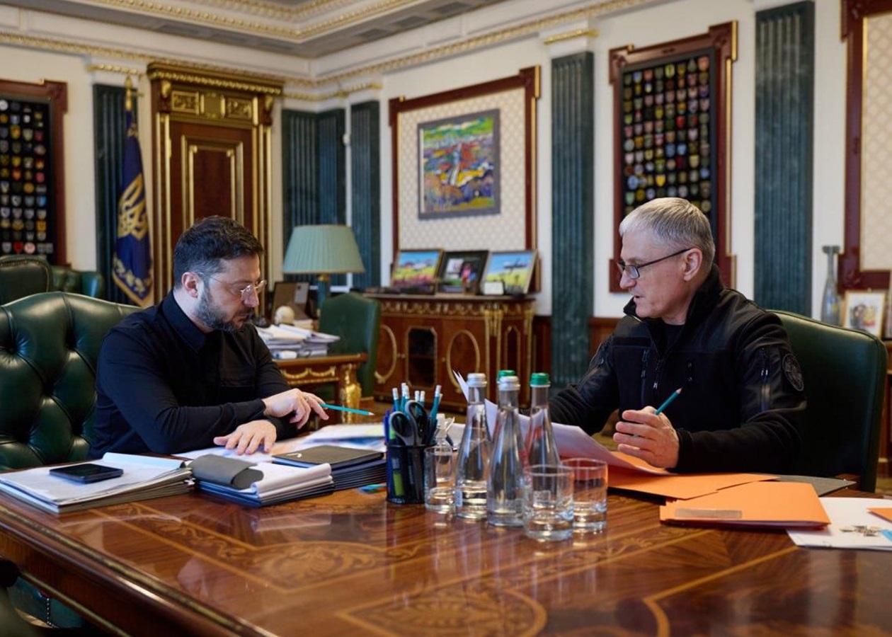 Зеленський дав доручення розвідці щодо РФ і Китаю