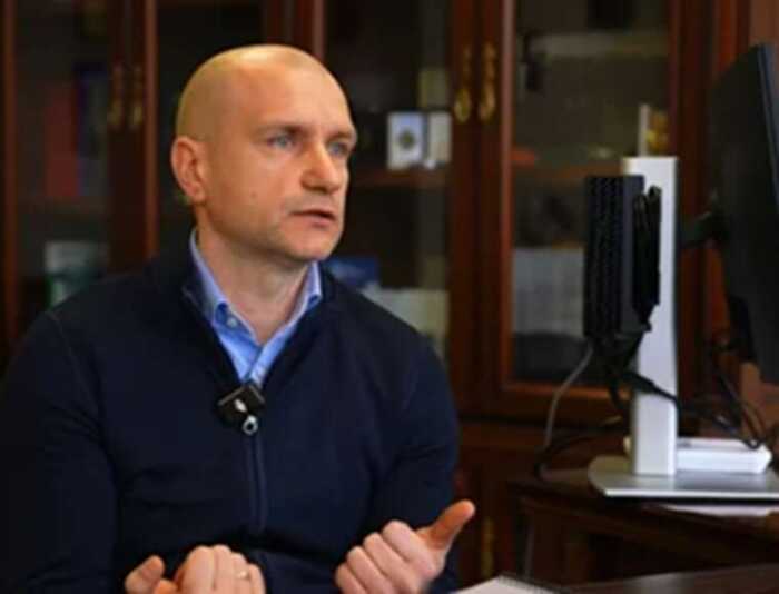 Дорога нерухомість при мінімальних доходах: як теща Андрія Свінцицького стала власницею котеджу за 150 тисяч доларів