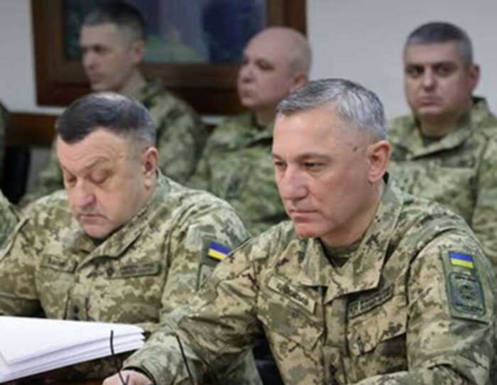 Будинок із басейном як «недобуд», земля на мільйони і незадекларовані квартири: що приховує декларація генерала ДПСУ Букоємського