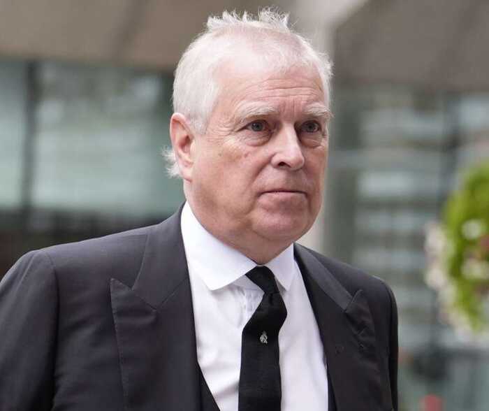 Принца Ендрю тримали за гратами 12 годин за перевищення службових повноважень