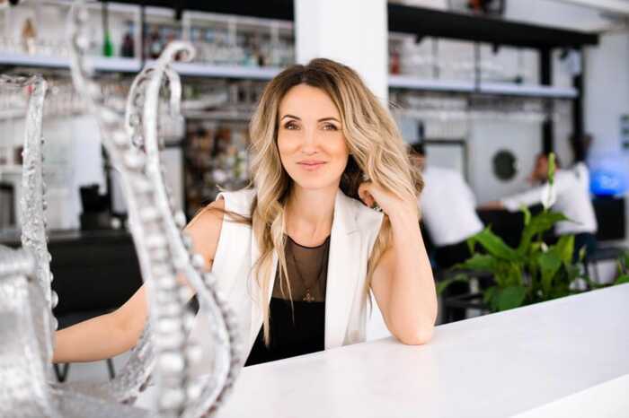 Побори з пацієнтів: в Одесі судять ексочільницю медичного відділення Ірину Мельниченко