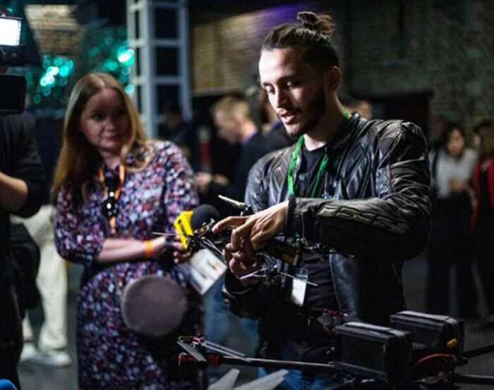 Від організатора фаєр-шоу до мільярдних контрактів для армії: як Олексій Бабенко і Vyriy зайшли на ринок дронів для ЗСУ