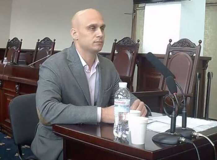 Квартира, розкішний електрокар і мільйонні доходи: що задекларував суддя Межівського районного суду Гончаренко, якого намагались звільнити