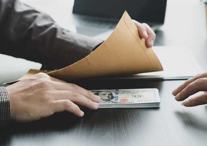 Колишнього працівника БЕБ засудили умовно у справі про 700 тисяч доларів