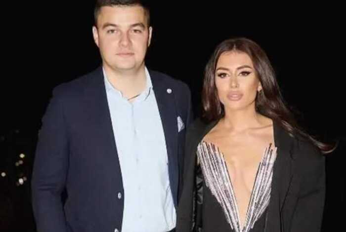 Інвалідність, пенсія 3 тисячі гривень і маєток за 1 мільйон доларів: митник Закарпатської митниці Василь Пупена живе як мільйонер, записавши елітні авто та нерухомість на матір