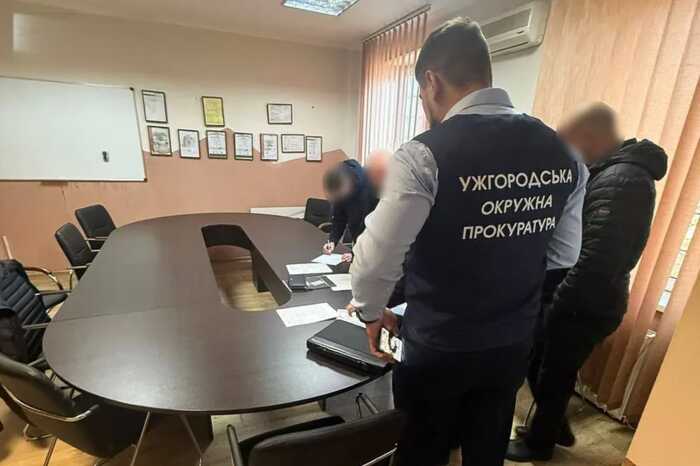 На Закарпатті комбінат забруднив землю відходами на понад 15 мільйонів гривень