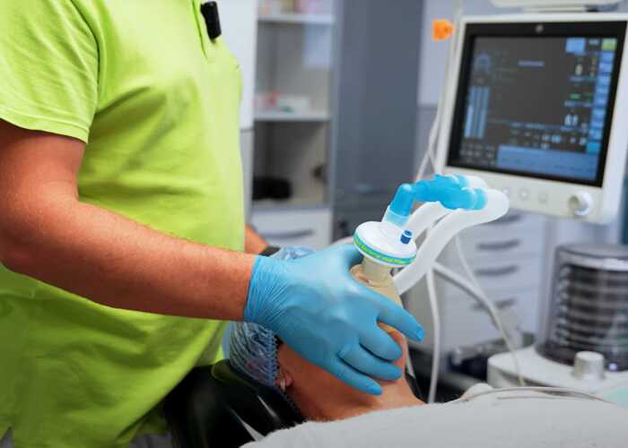 «Дихали» без апарата: у Свалявській лікарні виявили тисячу фіктивних процедур ШВЛ