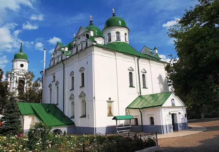 15 мільйонів на келії: поліція викрила схему завищення обсягів робіт у київському монастирі