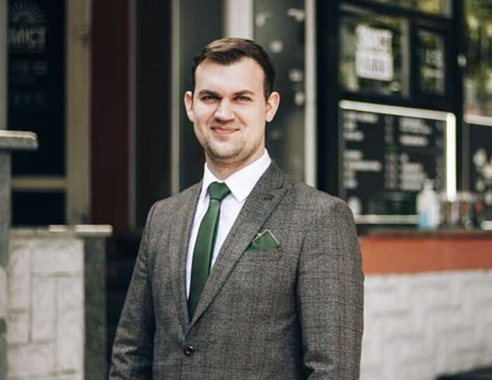 BMW, крипта і мільйони ФОПів: як «цифровий» заступник голови ДПС Ігор Панченко стрімко наростив статки після переїзду до Києва