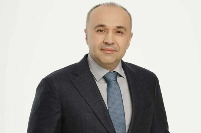 Lexus за 138 тисяч доларів у декларації за 60 тисяч: у депутата Приходька знайшли елітні авто по заниженій вартості