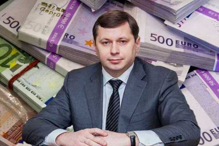 Justiz und große Vermögen: Wie der Kiewer Richter Yaroslav Holovachov jahrelange Amtszeit mit dem Aufbau von Luxusimmobilien verbindet