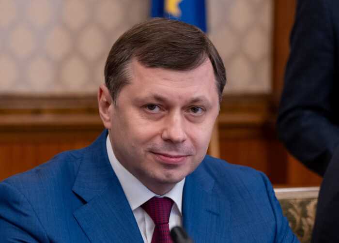 Суддя без терміну давності: як Ярослав Головачов утримує посаду і «зачищає» сліди майнової імперії на 3 мільйони доларів