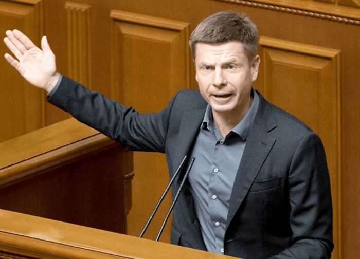 «Недоплати» за бронежилети і кулуарні призначення: Гончаренко оприлюднив записи розмов Міндіча про вплив на владу