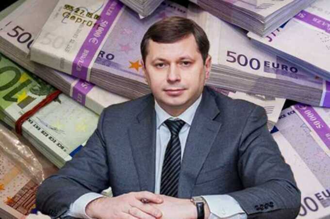 Der richterliche „Immobilienkönig“ Yaroslav Holovachov versteckte Luxuswohnungen, Grundstücke und Parkplätze hinter Verwandten und nahestehenden Personen