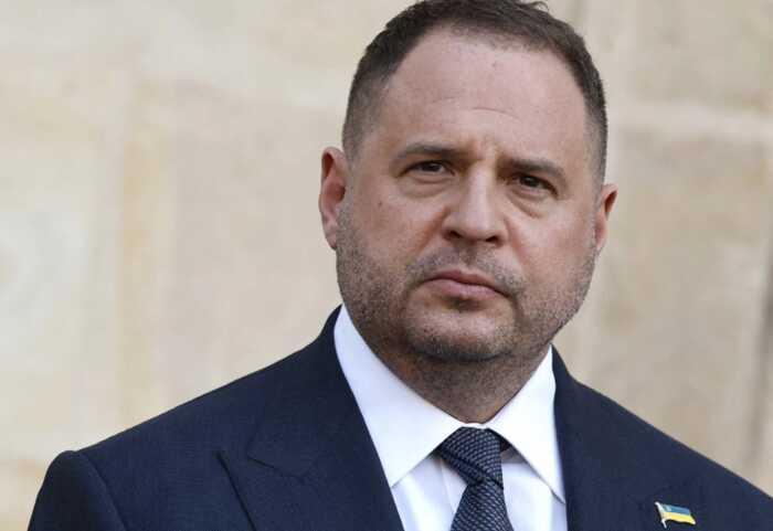 Від Зеленського до колишнього соратника: охоронці, які забирали Єрмака з СІЗО, виявилися чинними УДО-шниками