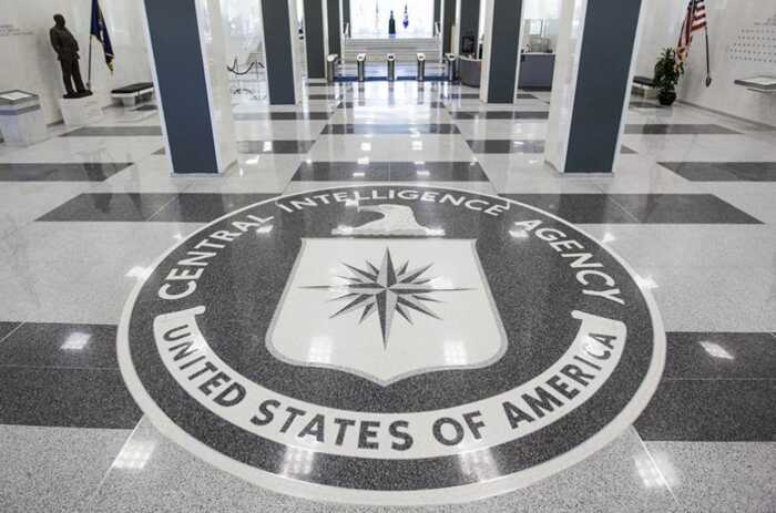 Скандальна знахідка у США: NYT повідомляє про 300 кг золота та 2 мільйони доларів у будинку посадовця ЦРУ