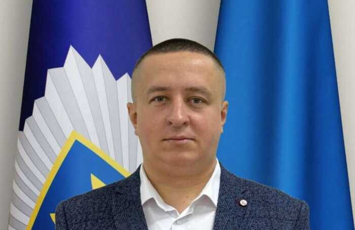 Квартира за 3000 доларів та авто 20 тисяч гривень: очільник сервісного центру МВС у Лубнах Дмитро Букало вказав “дешеві” активи