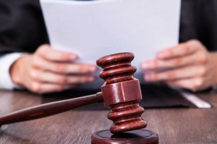 Суд зобов’язав Львівську митницю сплатити понад 1 мільйон за три роки затримки з поновленням посадовця