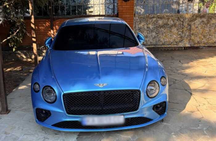 Bentley на іржавих трубах: як Богдана і Олексій Марченки заробили мільйони на металобрухті для «Центренерго»
