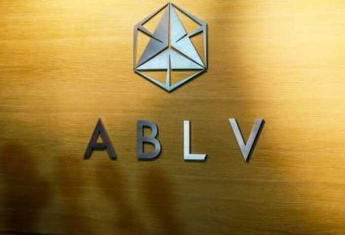 Disgraced ABLV banker Andris Ovsjannikovs and Darya Terekhina caught scrubbing internet traces to hide €50 million money laundering scheme