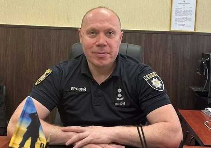 Службовка в Нікополі, чужі квартири та 61 тисяча доларів готівки» чим володіє новий керівник Луцького РУП Роман Яровий