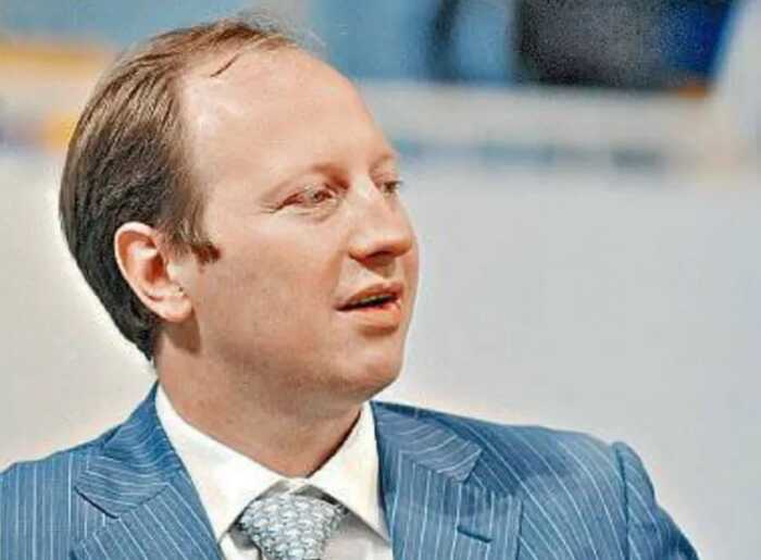Офшори, санкційні партнери та кримінал: що відомо про бізнес-імперію Сергія Дядечка на 35 мільярдів