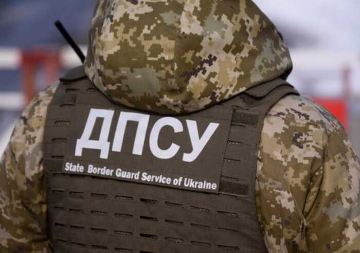 На Миколаївщині прикордонника засудили за продаж «гуманітарних» позашляховиків на 13,2 тисячі доларів
