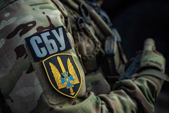 Наживалися на ліках для ЗСУ: СБУ викрила схему із завищенням цін на понад 80 мільйонів гривень
