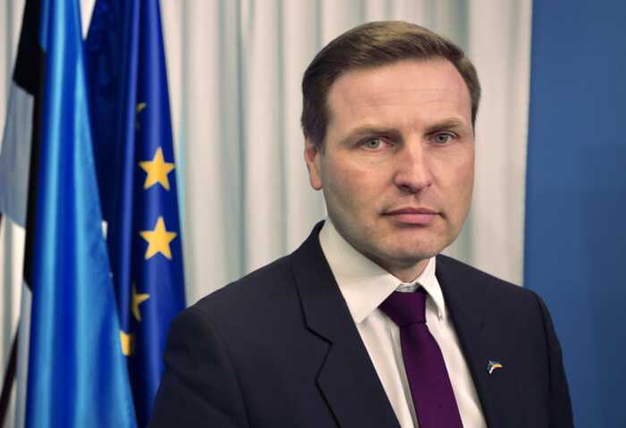 Міністр оборони Естонії Ханно Певкур йде у відставку після аудиту закупівель боєприпасів для України