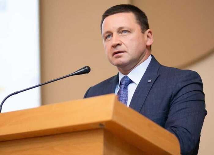 «Мертві душі», фальшиві звання і бюджетні гроші: ректор ХАФК Олександр Ажиппо взявся за зачистку своїх злочинних схем