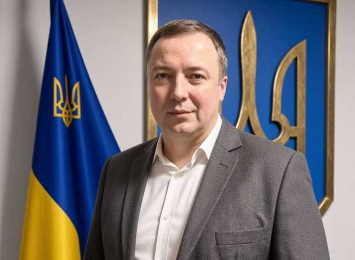Схема з «бідними» родичами: екскерівник сервісного центру МВС Барабаш користується майном, оформленим на матір