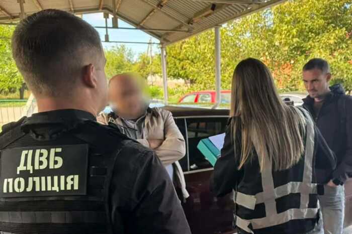 На Миколаївщині керівника навчального закладу затримали за хабар у 21 тисячу гривень