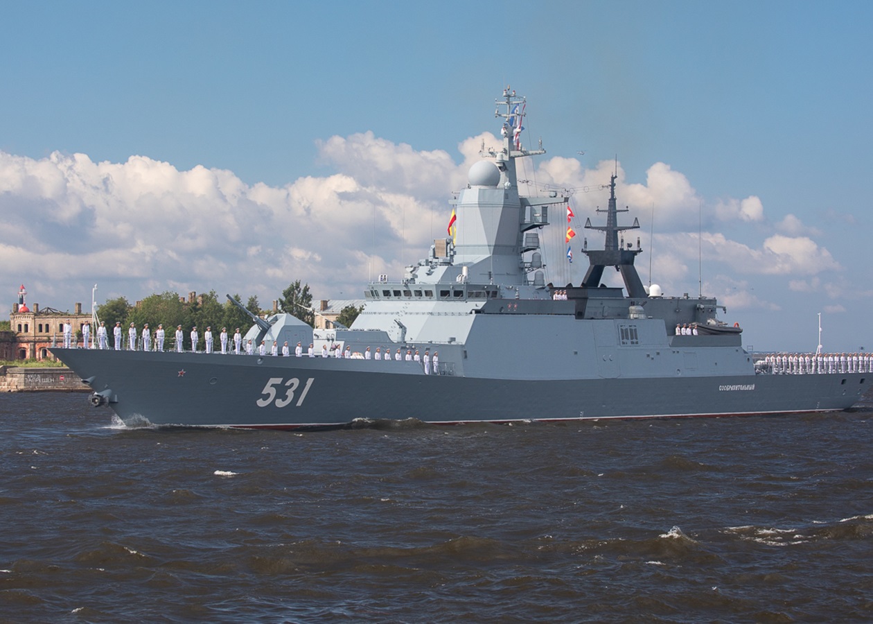 У Росії нагородили командира корабля, який стріляв у бік гелікоптера Данії
