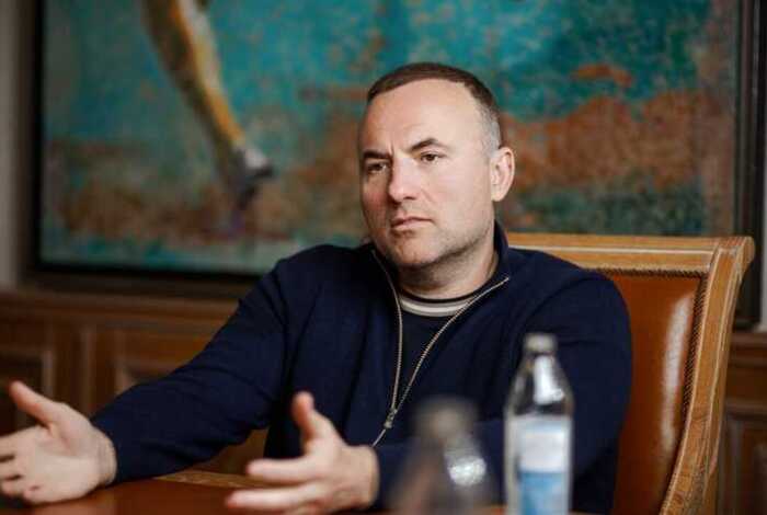 Від вагонів метро до криптовалюти: суд заблокував 2 мільярди гривень, пов’язані з Павлом Фуксом
