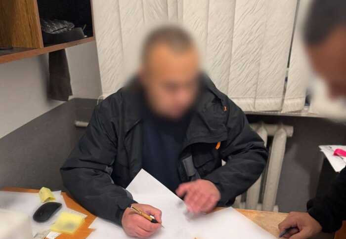 Викрав 1,1 мільйона гривень з рахунків клієнтів: з Норвегії екстрадували українського банкіра