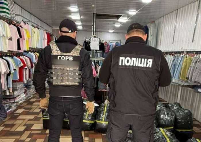 Екскерівника Одеської митниці взяли під варту у справі про продаж гуманітарної допомоги на 57 мільйонів гривень