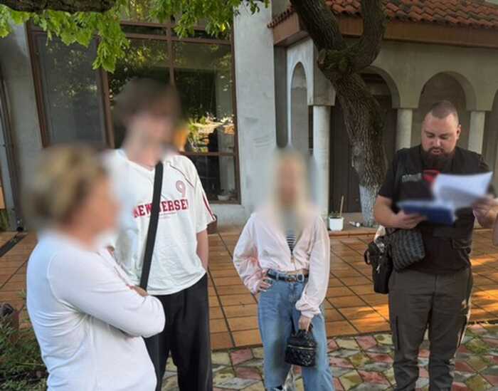 На Одещині судитимуть головну бухгалтерку за переплату понад 600 тисяч гривень під час закупівлі авто